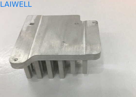 알루미늄 기계가공 전자적 냉각 장치 부품에 날인하는 펀치 프레스  CNC 금속